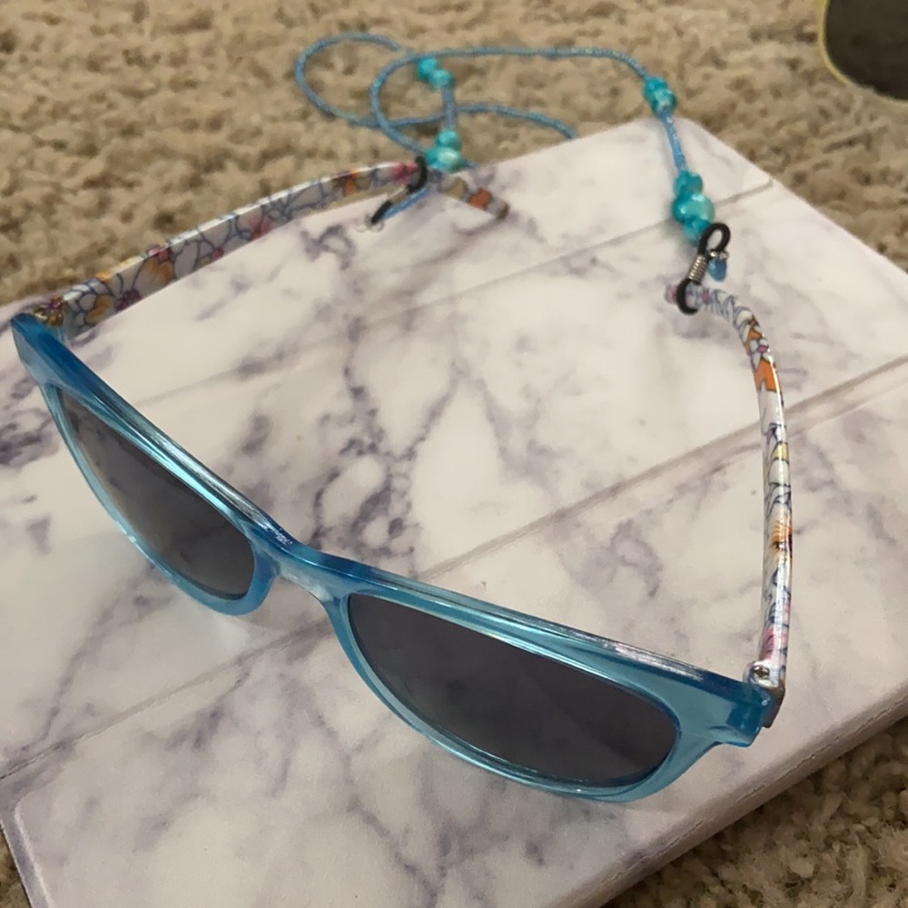 Assorted sunglasses - Picture 5 of 10